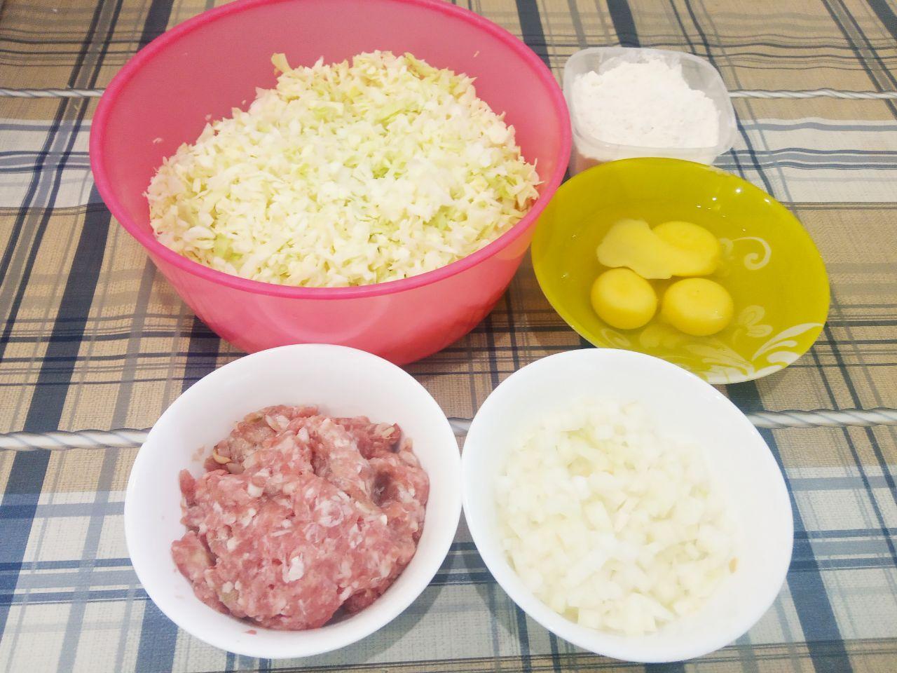 Нежные капустные оладьи с фаршем, вкусно и сытно