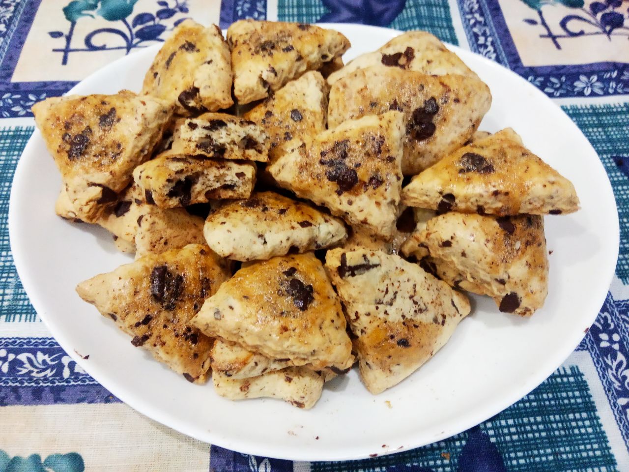 Хрустящее печенье с шоколадной крошкой