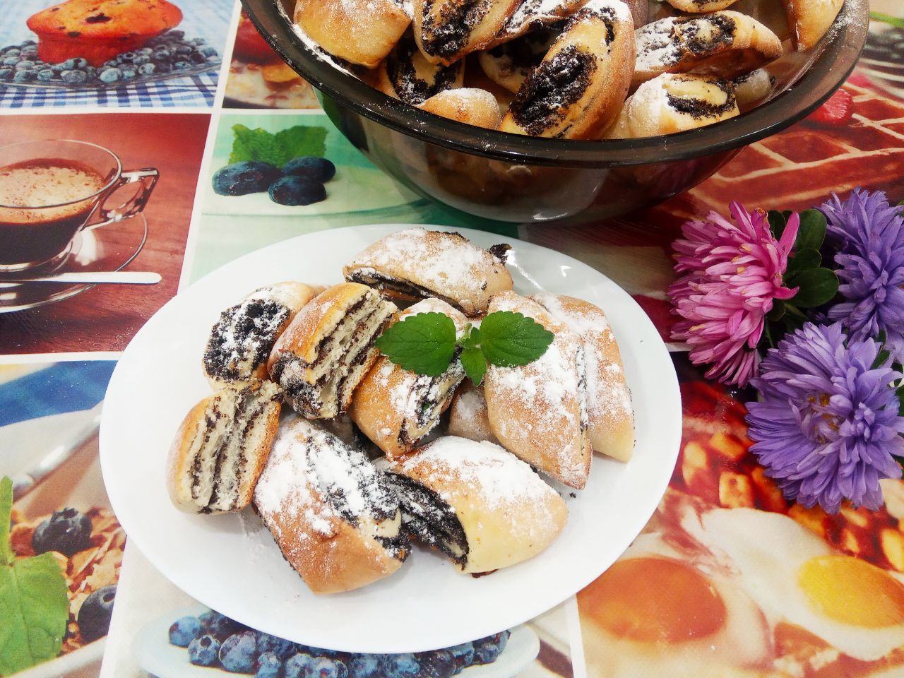 Печенье рулетики на сметане, с маковой начинкой