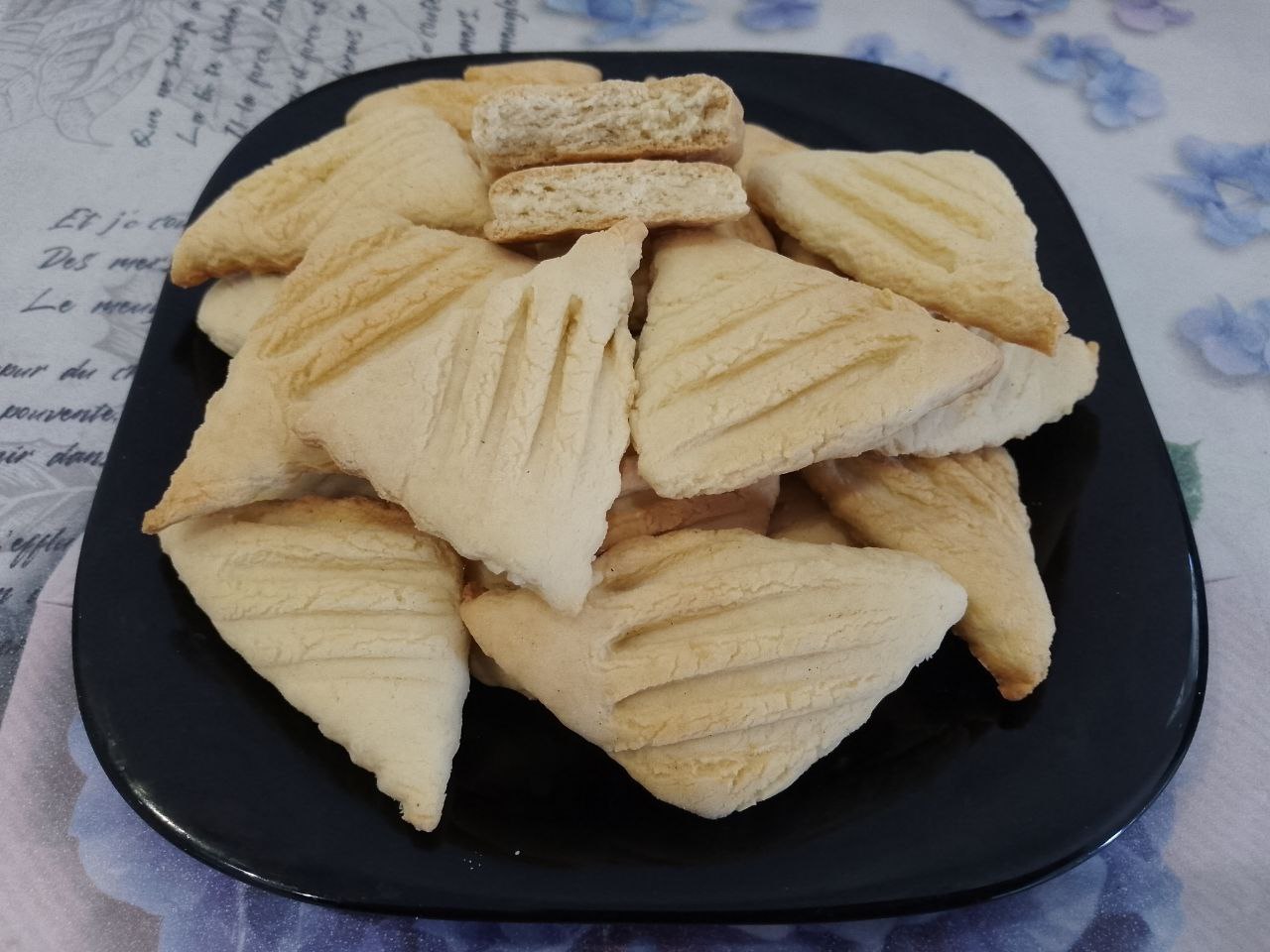 Печенье из рисовой муки и крахмала, песочное и рассыпчатое