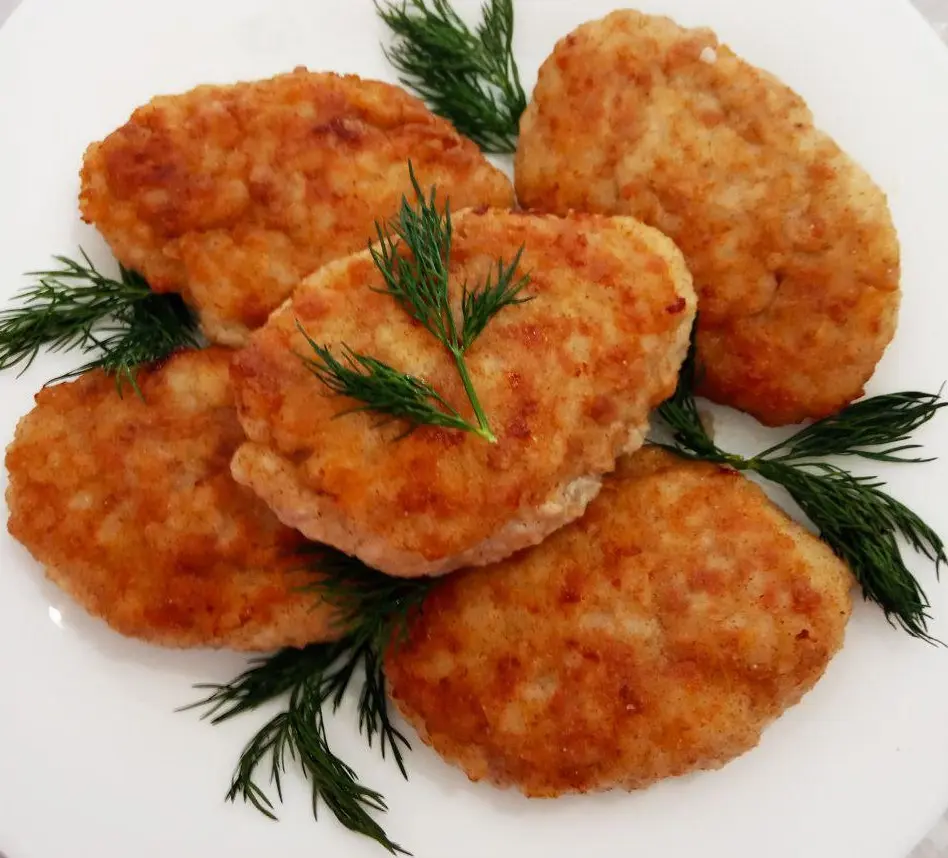 Рисовые котлеты с мясом, просто и вкусно