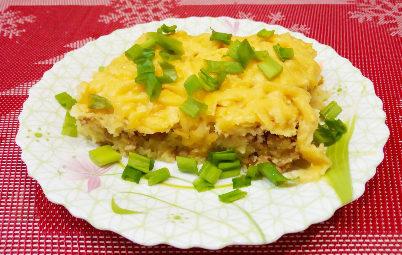 Картофельная запеканка с мясом и сыром