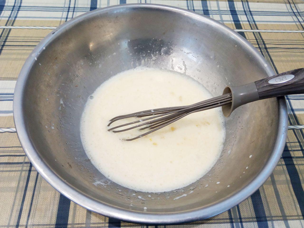 Пирожки со сливой из дрожжевого теста 