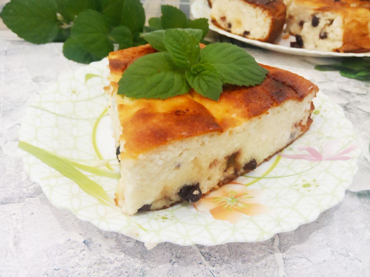 Рецепт нежной творожной запеканки с изюмом