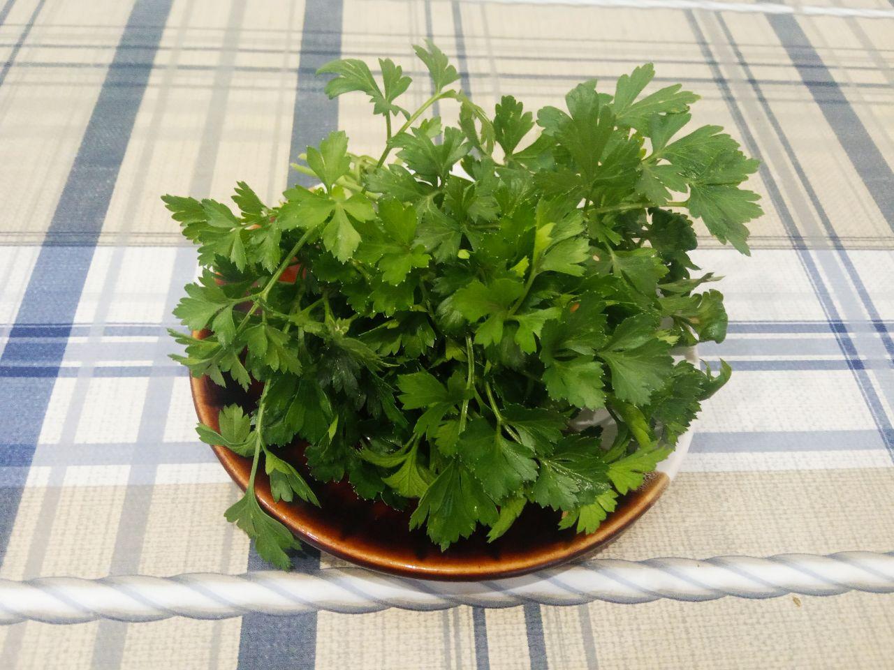 Простой рецепт рассольника с рисом и солеными огурцами