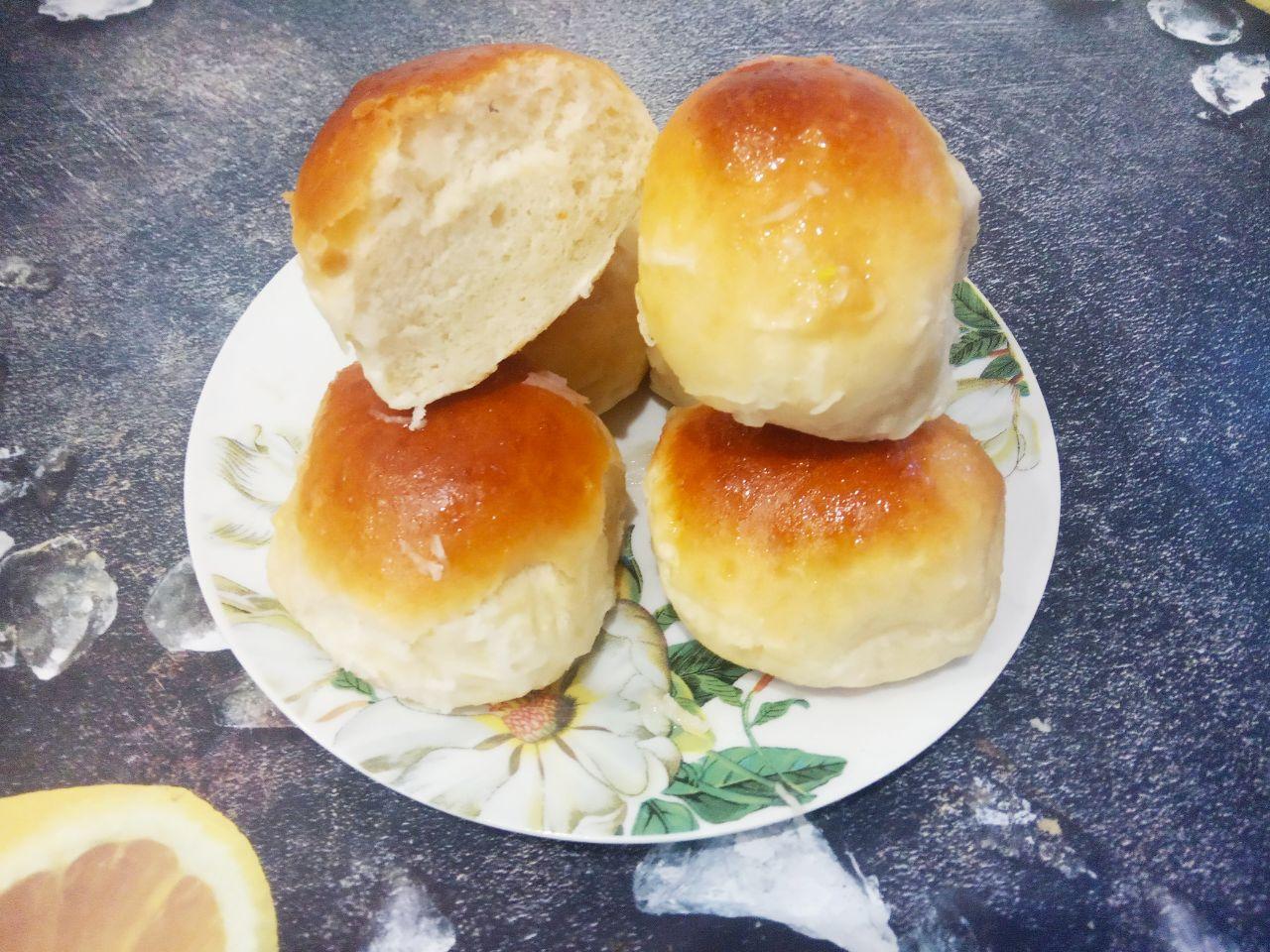 Сосиски в тесте и пампушки в чесночной заливке, вкусно и просто