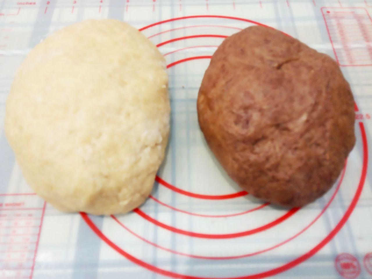 Печенье рулетики к чаю, вкусно и просто: Тесто ставим в холодильник на один час.