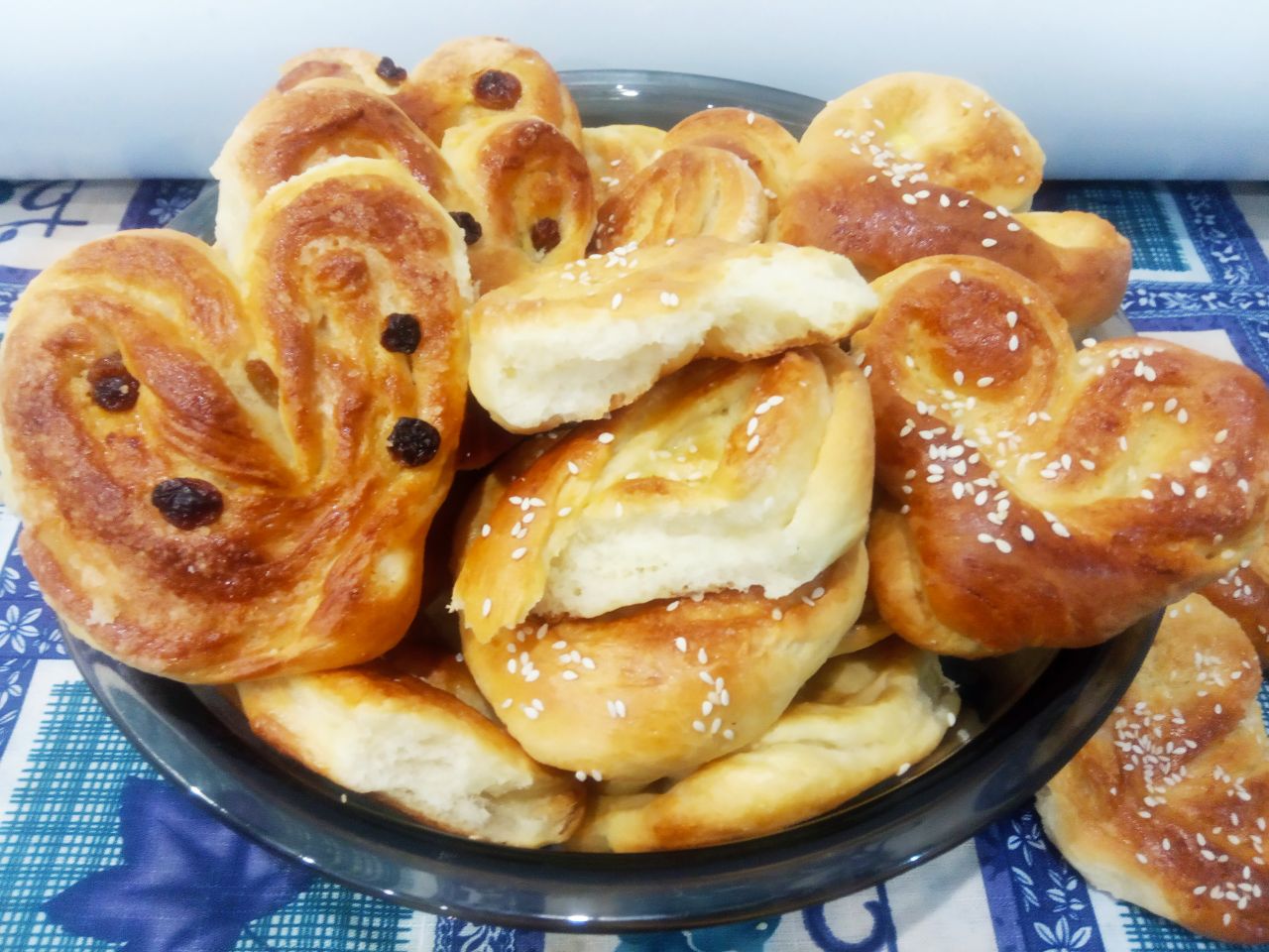 Сахарные булочки к чаю, просто и вкусно