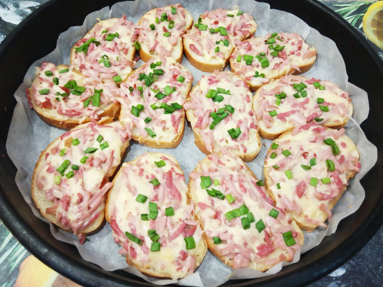 Горячие бутерброды на завтрак, просто и вкусно
