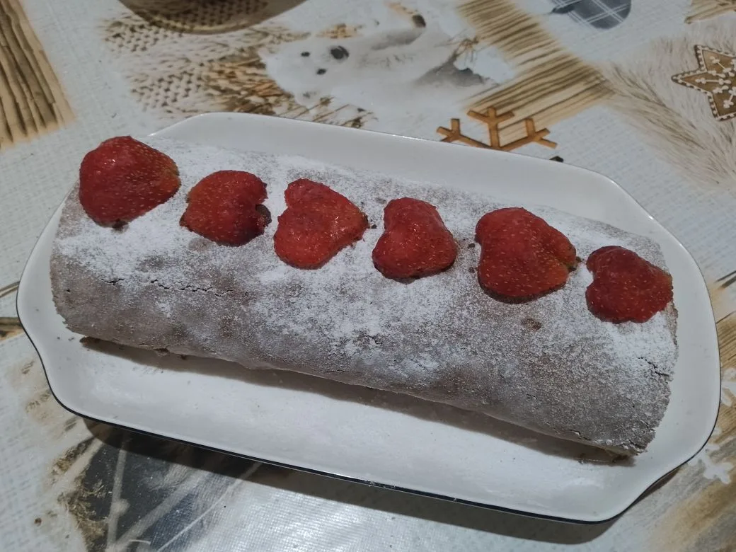 Шоколадный рулет с нежной творожной начинкой
