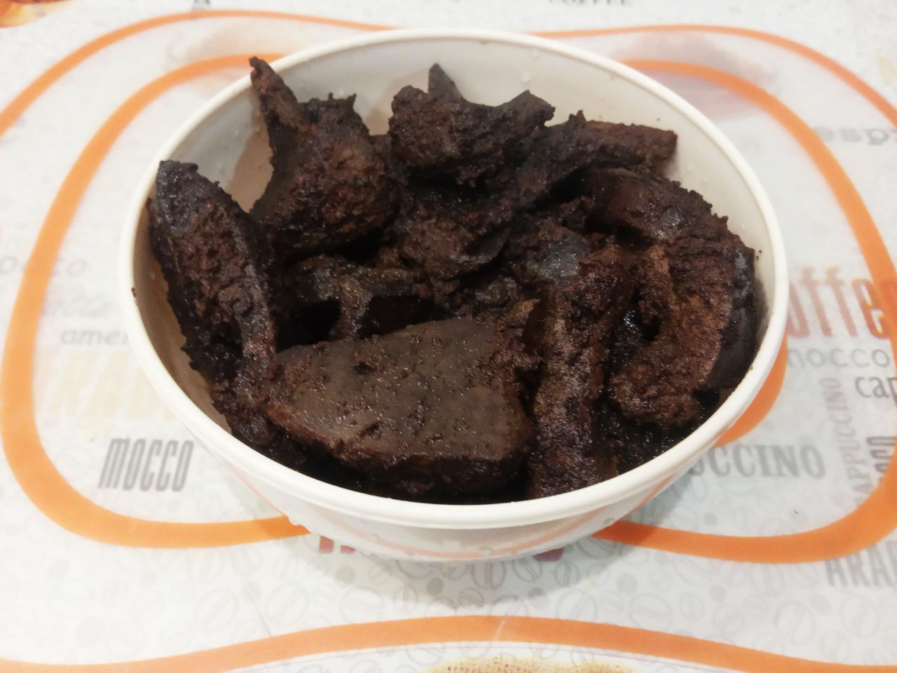Паштет из свиной печени, вкусно и сытно: Печень охлаждаем и пропускаем через мясорубку или измельчаем в блендере. Мне больше нравится печень