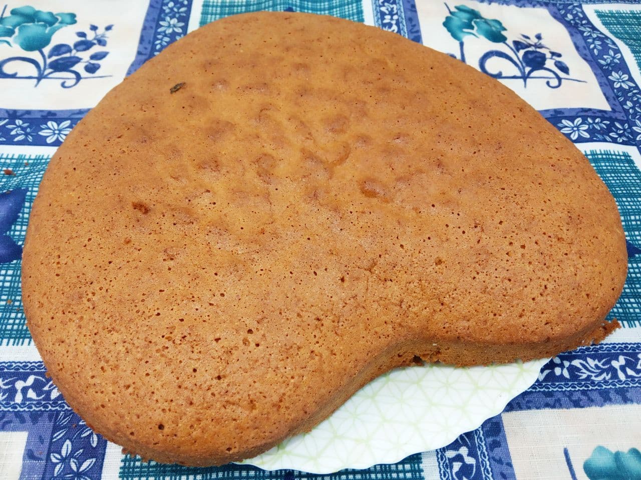 Манный пирог на молоке, просто и вкусно
