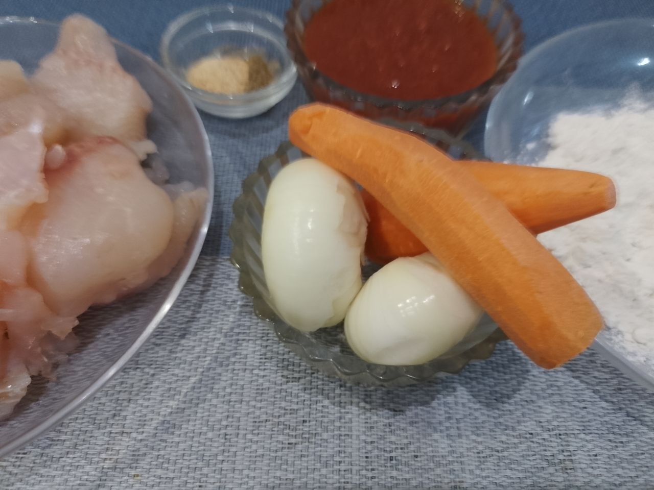 Щука тушеная с овощами, в томате