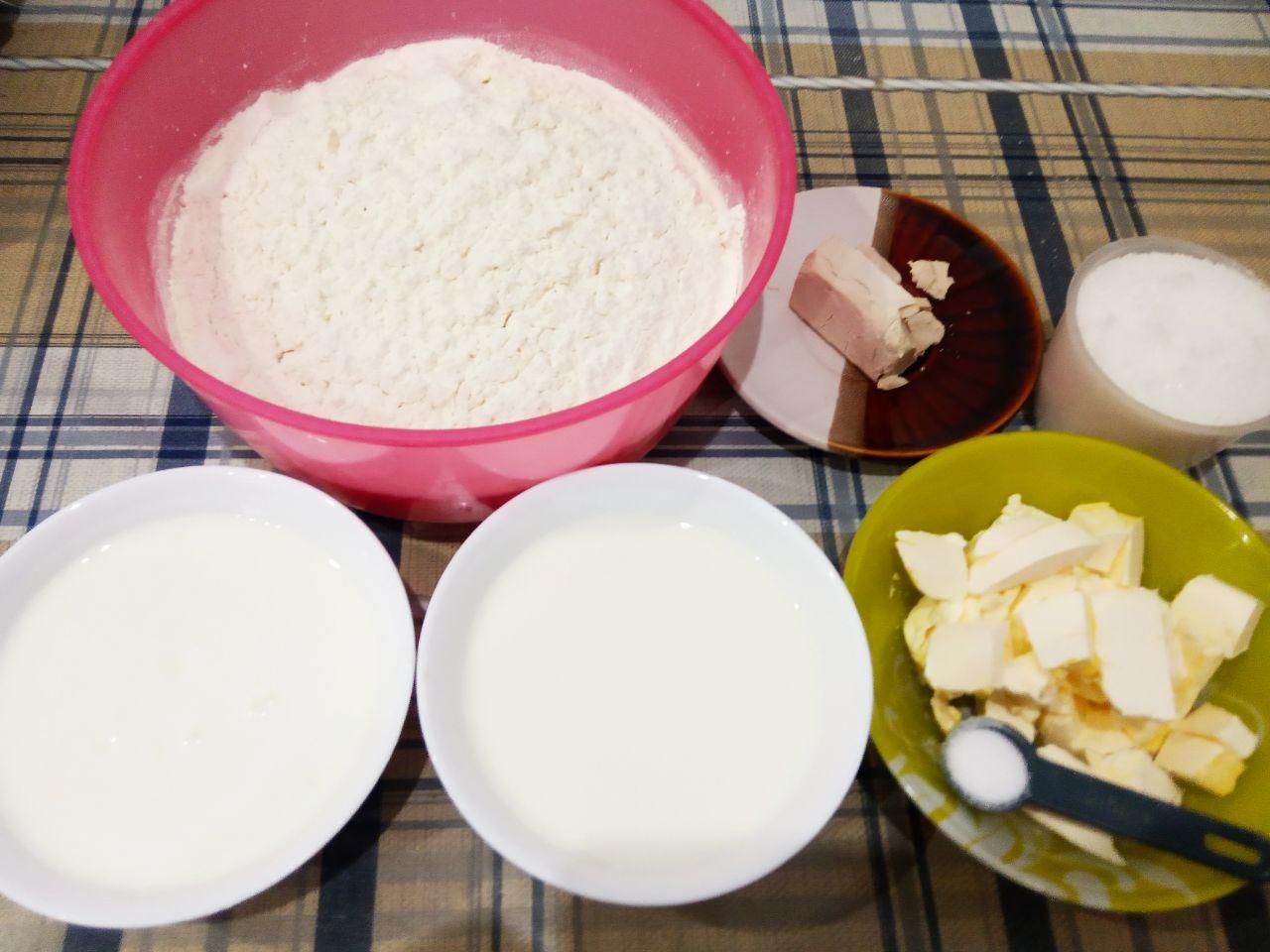 Жареные пончики без яиц с начинкой и с кунжутом