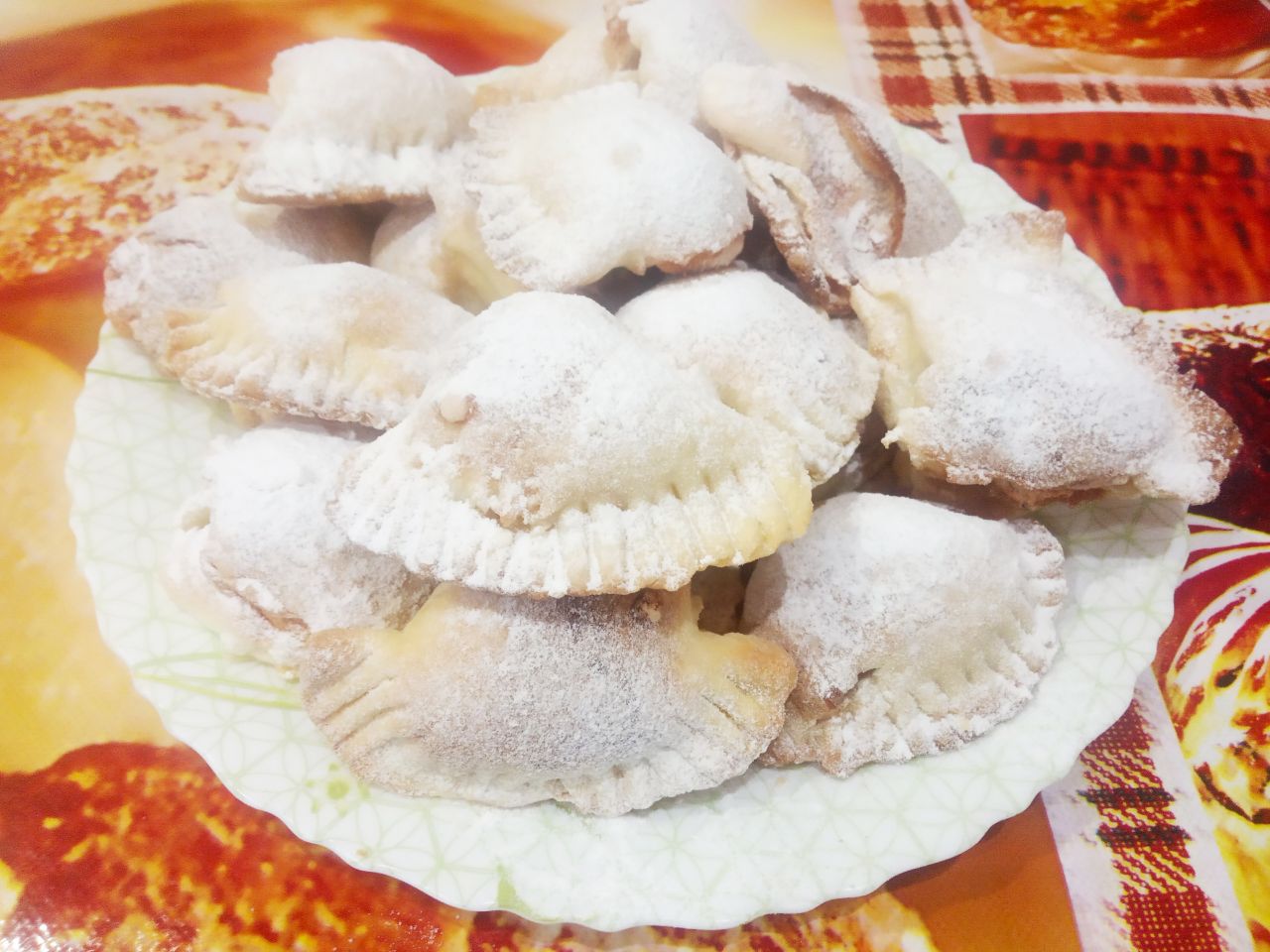 Печенье с начинкой из безе, хрустящее и рассыпчатое