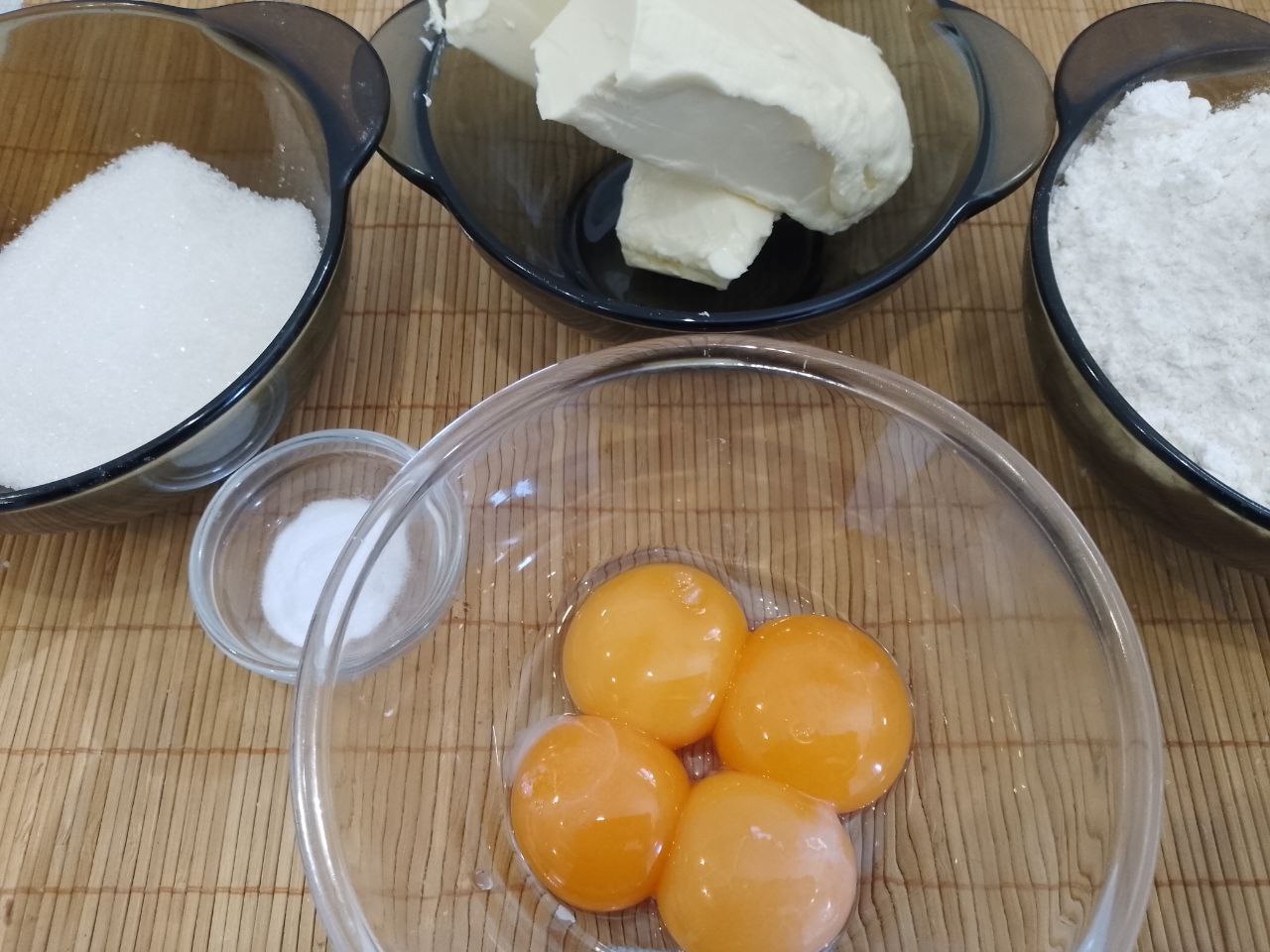 Пирог из песочной крошки и творога, вкусный и аппетитный
