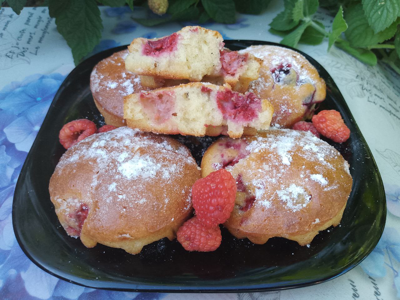 Мягкие вафли с ягодами, просто и вкусно