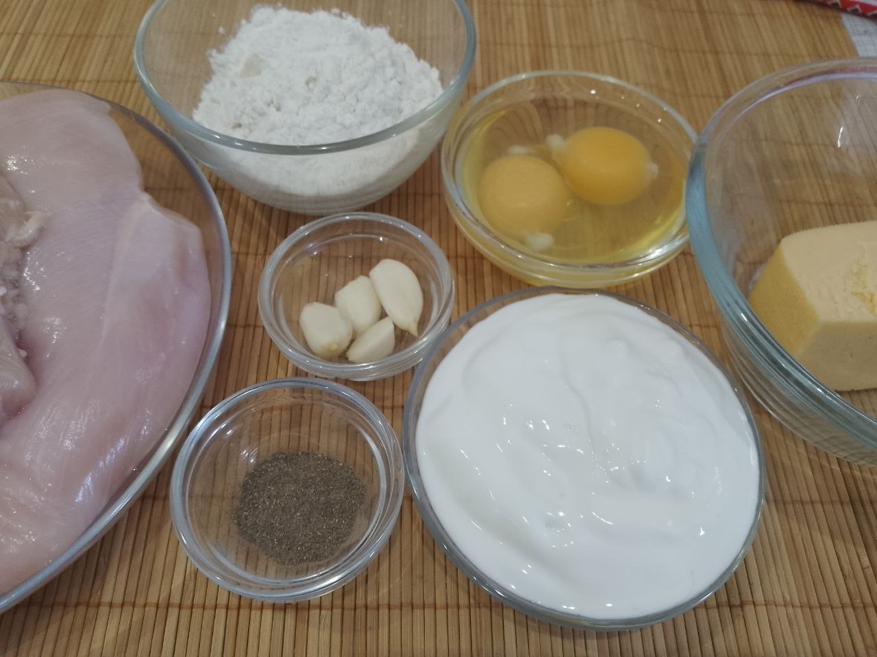 Котлеты из рубленого куриного филе и сыра