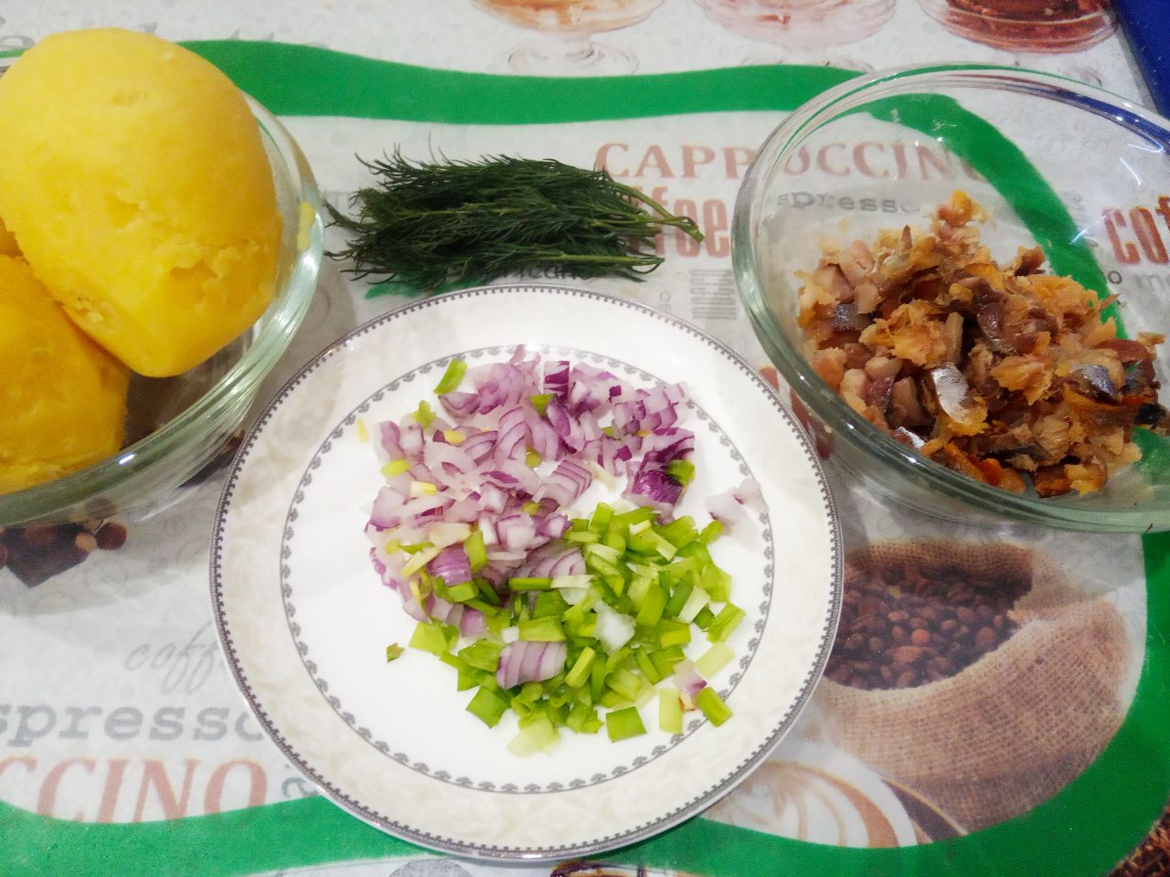 Картофельный салат с рыбой, просто и вкусно