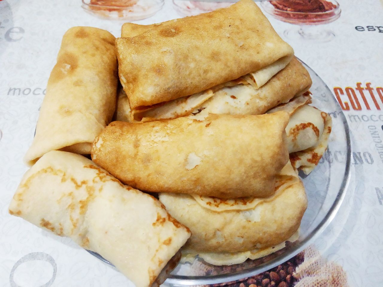 Блинчики с мясной начинкой из фарша и лука, вкусно и сытно