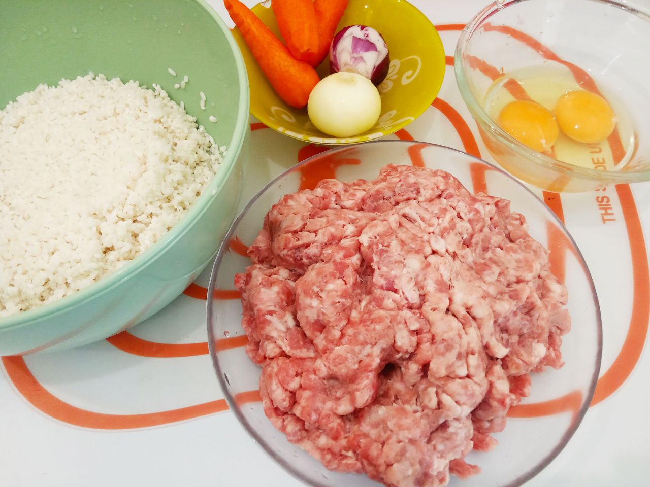 Домашние обжаренные голубцы с сырым рисом, вкусно и сытно