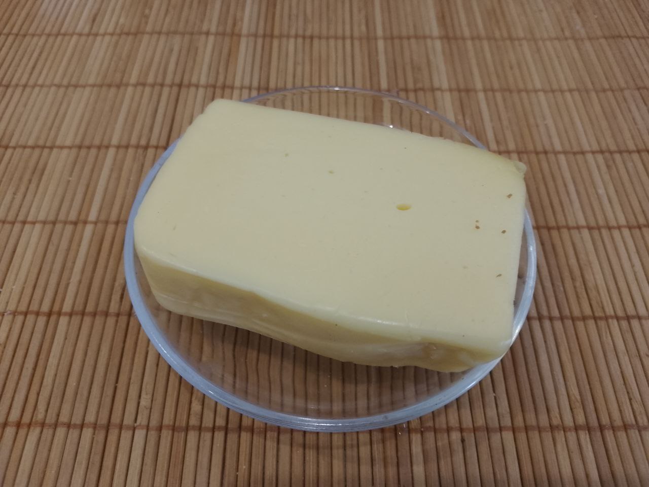Картофель с мясом, помидорами и сыром запеченный в духовке: Твердый сыр натираем на терке.