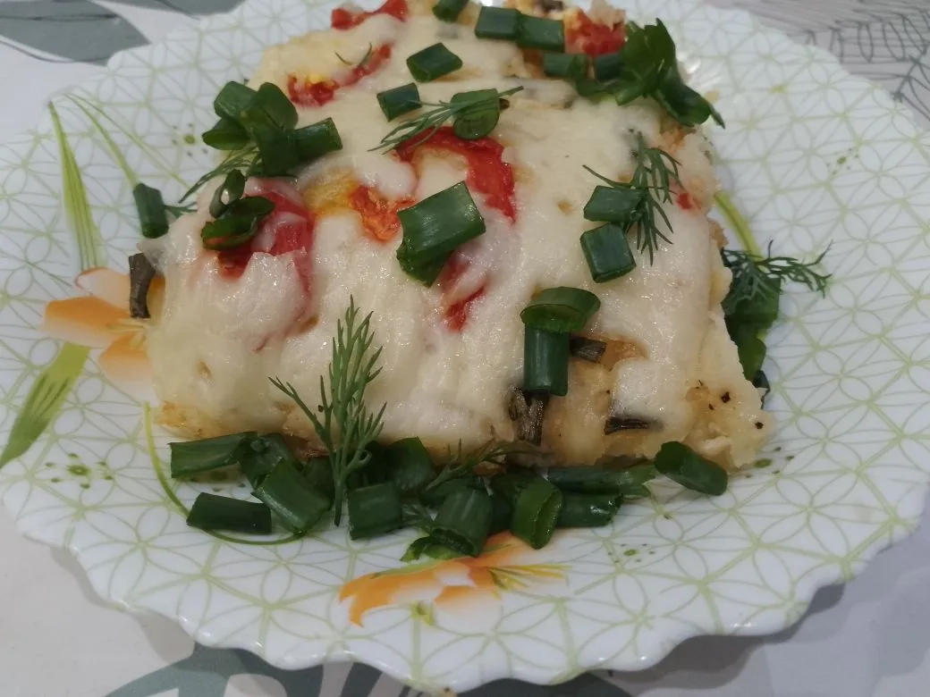 Картофельная запеканка с сыром, помидорами и куриным мясом