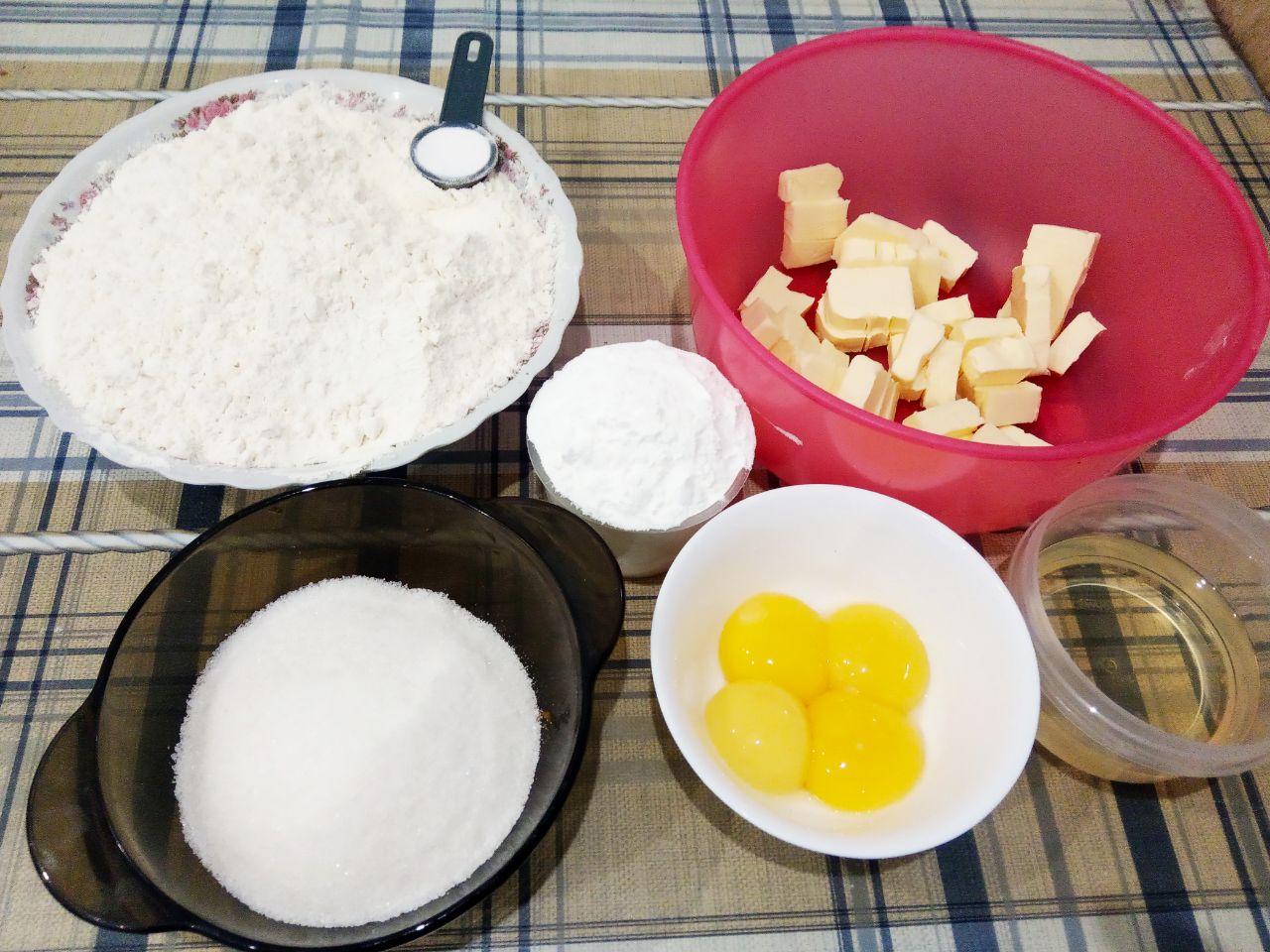 Рассыпчатое вкусное печенье с добавлением крахмала